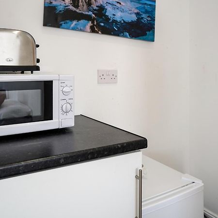 Homesly Guest Rooms, Comfortable En-Suite Guest Rooms With Free Parking And Self Check-In Berwick Upon Tweed Eksteriør billede