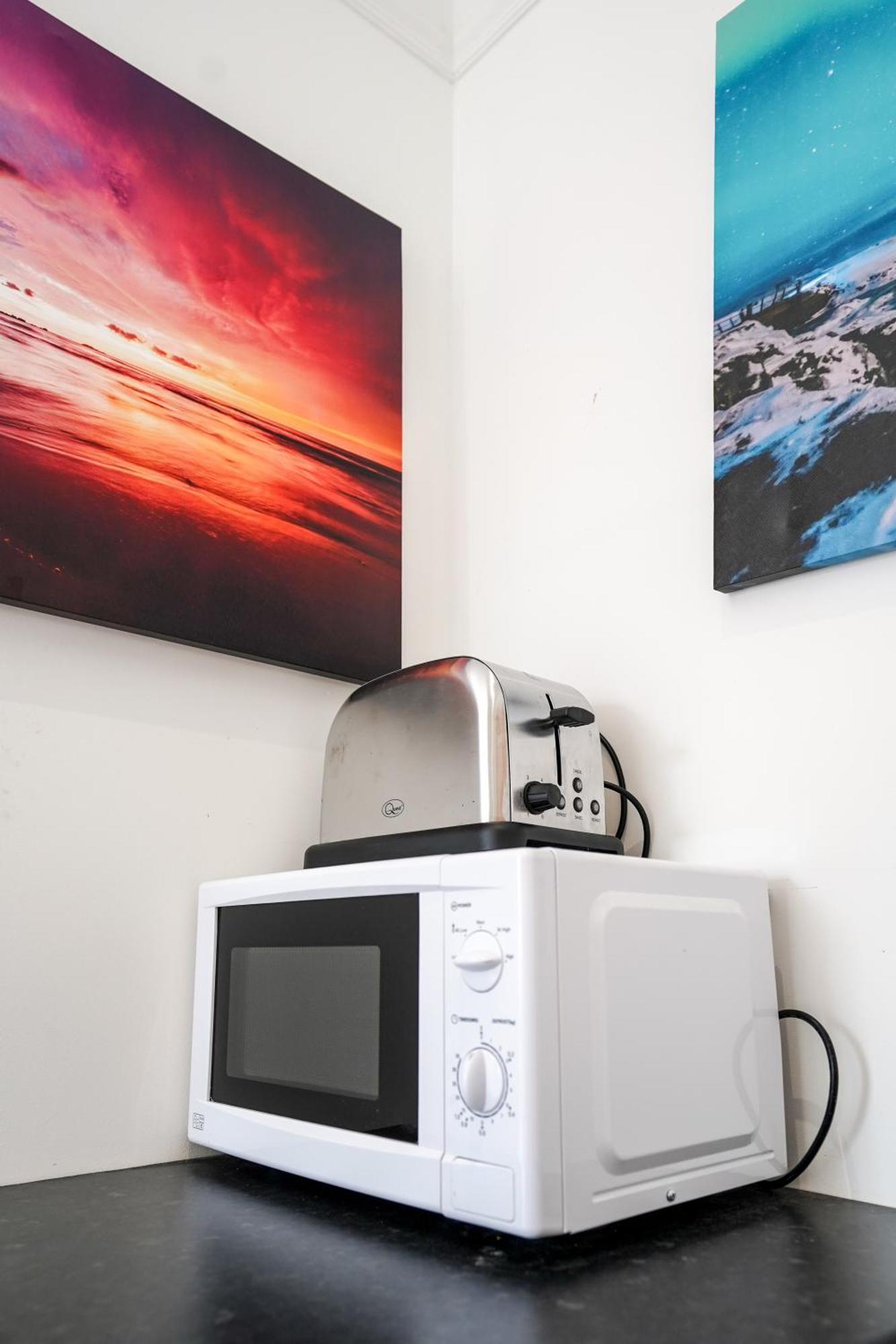 Homesly Guest Rooms, Comfortable En-Suite Guest Rooms With Free Parking And Self Check-In Berwick Upon Tweed Eksteriør billede